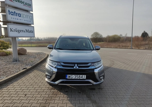 Mitsubishi Outlander cena 71600 przebieg: 146000, rok produkcji 2016 z Garwolin małe 79